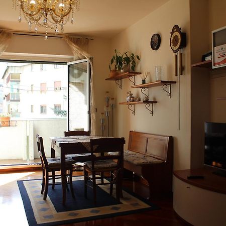 Casa Mira - Ampio, Fully Equipped E Zona Tranquilla Apartment Trieste Bagian luar foto