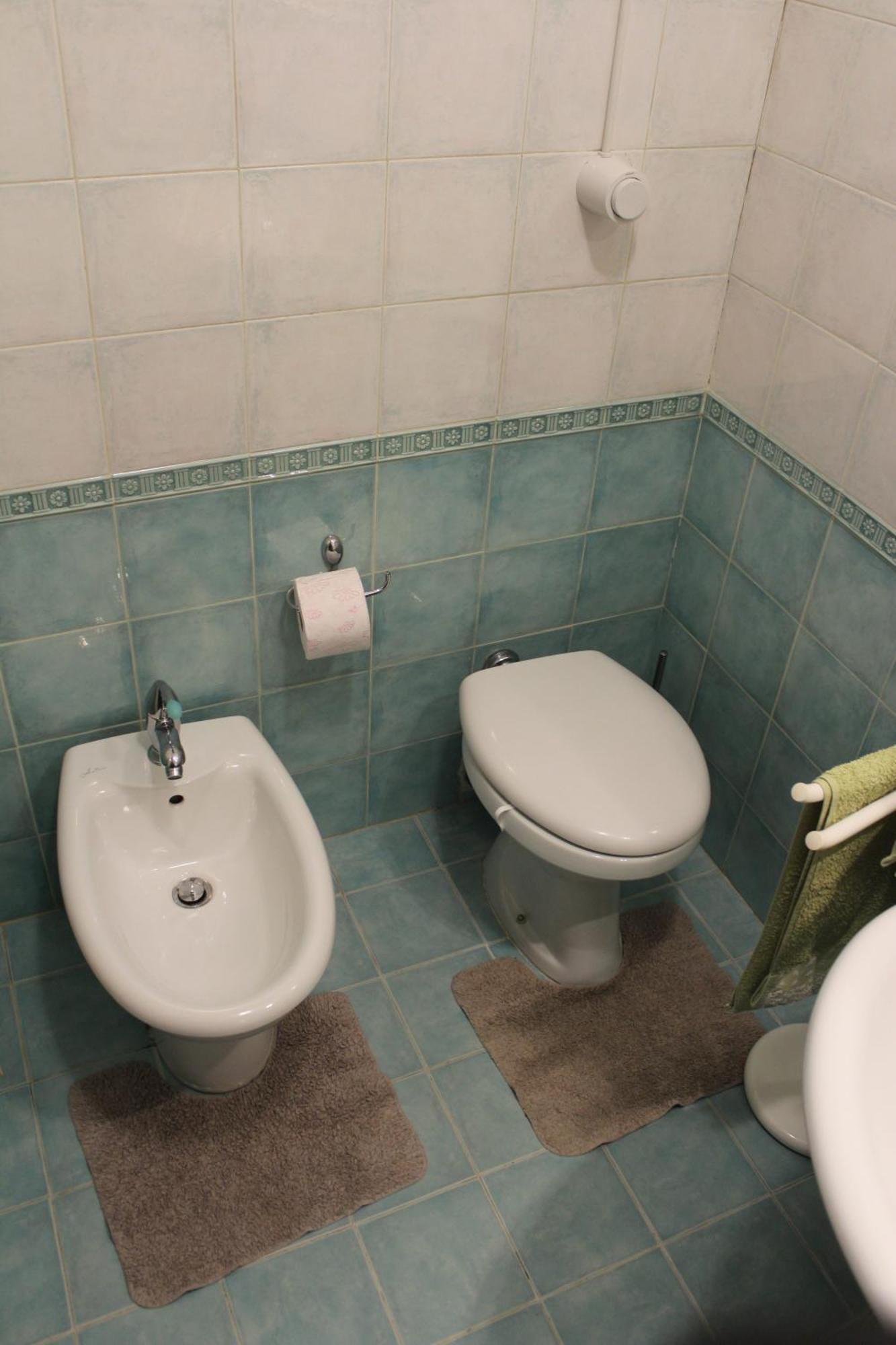 Casa Mira - Ampio, Fully Equipped E Zona Tranquilla Apartment Trieste Bagian luar foto